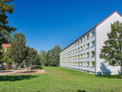 Ruhige Lage, helles Bad, 2 Zimmer im Erdgeschoss – Willkommen in Dessau-Roßlau + 300 EUR Bonus!