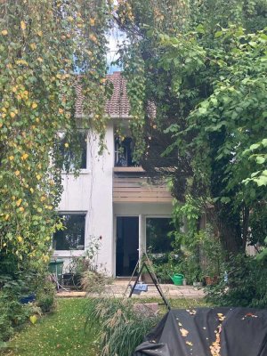 Ruhiges Reiheneckhaus mit familienfreundlichem Südgarten!     Bezahlbar durch Erbpacht!