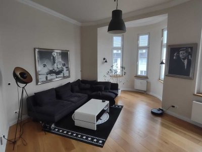 großzügige Altbauwohnung in guter Lage