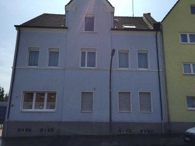 Schöne sanierte EG-Wohnung mit zweieinhalb Zimmern und EBK in Dortmund