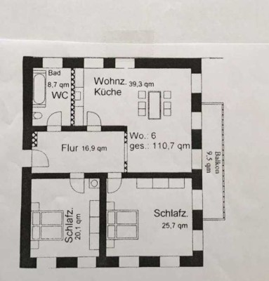 Sanierte Wohnung mit drei Zimmern und Balkon in Bergen im Chiemgau
