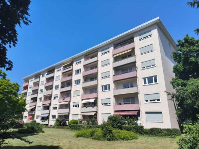 BEZUGSFREI & MIT POTENZIAL –  4-ZIMMER-WOHNUNG IN FREIBURG-BETZENHAUSEN