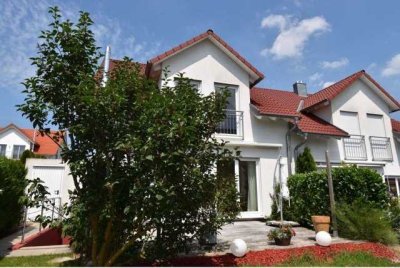 Doppelhaushälfte mit Sauna, Garten und Garage in Gechingen mit 125 m² Wohnfläche