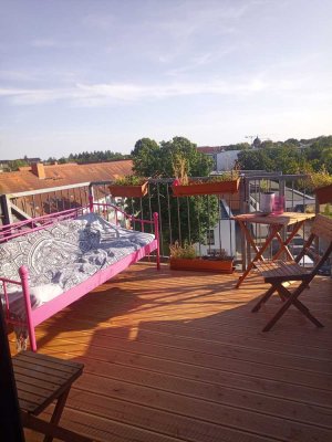 sehr helle 2-Zimmer-DG-Wohnung mit Balkon und EBK in Magdeburg (Zwischenmiete)
