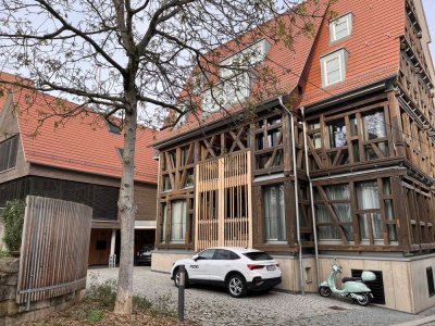 Exklusive 3,5-Zimmer-Wohnung mit gehobener Innenausstattung und Balkon im Herzen von Sindelfingen