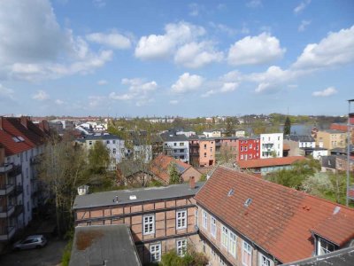 Blick über Schelfstadt, 4 Zi, 85qm, Garten, € 1.000 VB