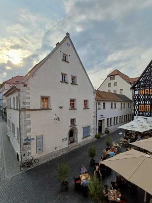 Attraktive 3,5-Zimmer-Wohnung – Erstbezug nach Renovierung – mitten in der Altstadt Weimars