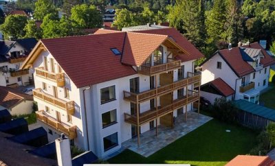 Geschmackvolle 2-Raum-EG-Wohnung mit gehobener Innenausstattung mit Balkon in Bad Tölz