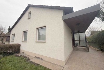 *Erwecken aus dem Dornröschenschlaf* ! freistehendes Einfamilienhaus mit Ausbauoptionen!