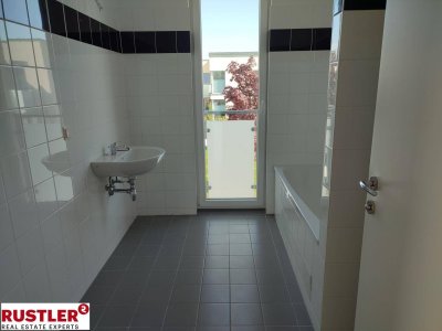 NEU!! Exklusive Reihenhäuser mit Naturblick und angrenzendem See