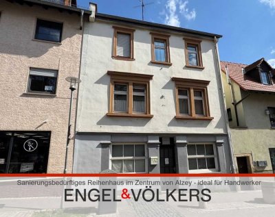 Sanierungsbedürftiges Reihenhaus im Zentrum von Alzey - ideal für Handwerker