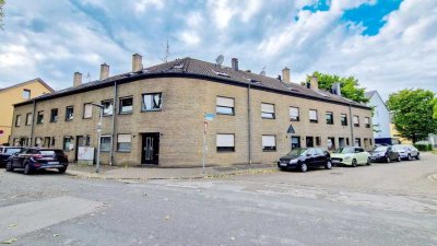 Moderne Wohnung mit großem Balkon in einem Dreifamilienhaus!