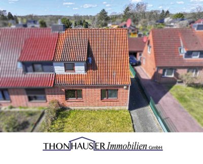 Doppelhaushälfte für Handwerker mit Garage und großem Garten in 22946 Großensee