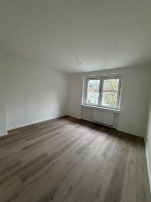 energetisch sanierte 4 Zimmer Wohnung 84 m² - mit Balkon  in Oberhausen-Marienkirche