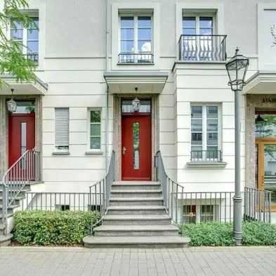 Herzhaft schönes Haus zu vermieten in 40549 Düsseldorf-Oberkassel