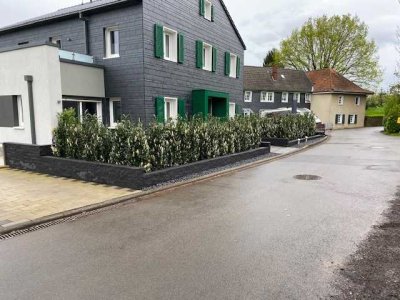 Schöne 3,5-Zimmer-Penthouse-Wohnung mit umlaufender Terrasse in Leverkusen