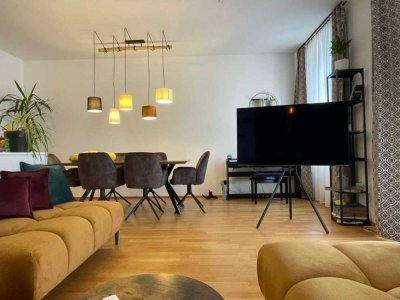 Exklusive, vollständig renovierte 1-Raum-Wohnung mit Einbauküche in Trier