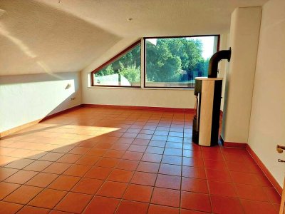 *TOP* Wunderschöne & helle 4 Zimmer DG-Wohnung mit Panoramablick