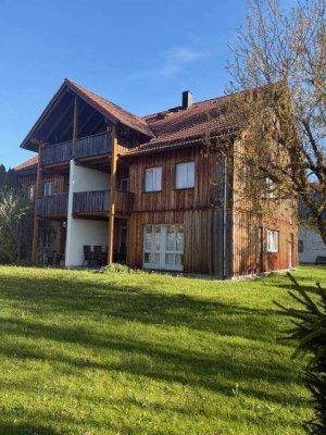 renovierte 3- ZKB Wohnung in Best Lage von Oberbeuren direkt am Mösle - ab Juni 26 verfügbar