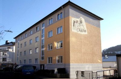 3 ZKB, nicht für Familien mit Kleinkindern, Flurenwende 12, 57074 Siegen, EG re, frei ab 01.02.2026