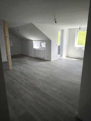 Erstbezug vom Neuausbau - moderne und geräumige 2 Zimmerwohnung mit Balkon - jetzt verlieben!