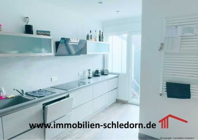 Komplett saniertes Zweifamilienhaus in Oberhausen-Rothebusch!