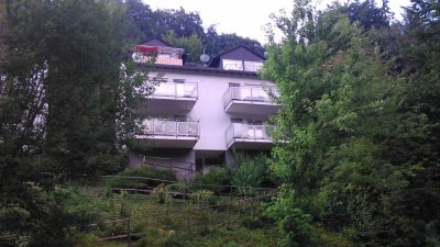 Gepflegte 2-Zimmer-Etagenwohnung mit Balkon,  Wohnberechtigungsausweis erforderlich
