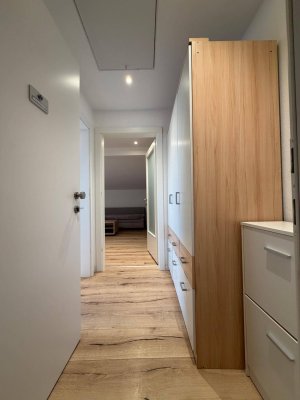 Möblierte 1-Zimmer Dachwohnung mit Balkon in Ebbs