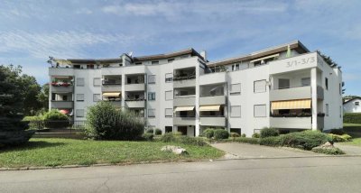 Großzügige sehr gepflegte helle 3,5-Zimmer Wohnung mit Balkon und Stellplatz