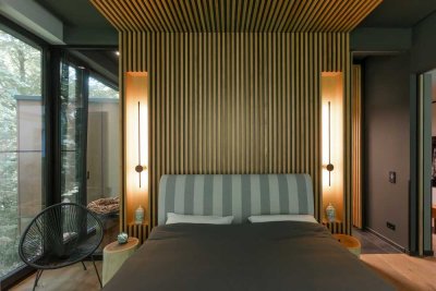 Luxuriöses Waldidyll: Exklusive Villa mit Einliegerwohnung, Pool und Saunahaus