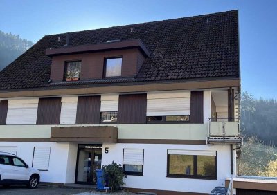 Bezugsfreie 2-Zimmer-Wohnung mit zwei Balkonen