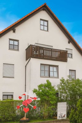 Helle 4-Zimmer-Wohnung mit Süd-Balkon, Einbauküche & TG-Stellplatz im Neuburger Norden (Ried)