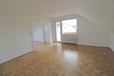 Zentrumsnahe, gepflegte 4-Zimmer-Dachgeschosswohnung mit geräumiger Loggia in Remagen