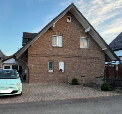 Gepflegtes Einfamilienhaus mit 5 Zimmern in Euskirchen-Kirchheim