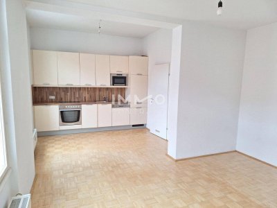 **NEUER PREIS ** Tolle 2-Zimmer-Wohnung direkt am Stadtplatz 6 - Top 3