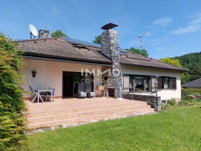 RARITÄT IN STIFTINGTAL: BUNGALOW aus den 60er Jahren mit Swimmingpool in sehr schöner Süd-West Lage