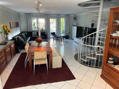 Gepflegte 2-3 Zimmer-Maisonette-Wohnung mit Garten / Garage in Viernheim