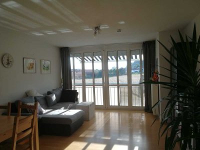 Lichtdurchflutet Wohnung