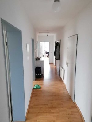 Ansprechende und gepflegte 4-Raum-DG-Wohnung mit Balkon in Bochum