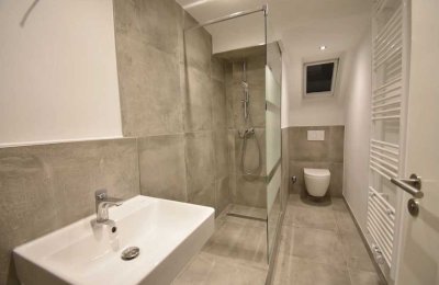 BEZUGSFREI! Saniertes Apartment mit moderner Ausstattung & Wohnküche