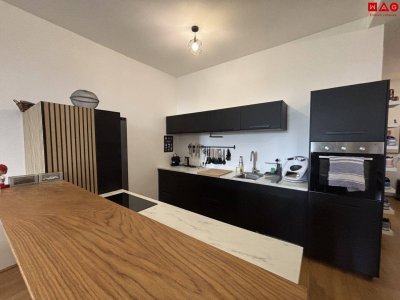 3-Zimmerwohnung mit ausgewählter Nachbarschaft in den historischen Dragonerhöfen - Innenstadtnähe, Grünflächen, eigener Parkplatz!