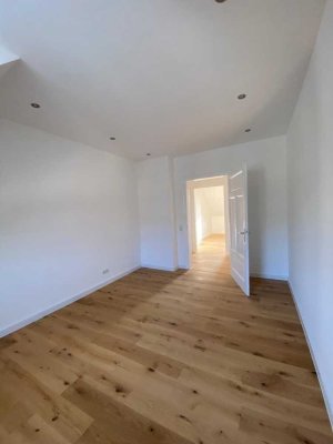 Großzügige 4-Zimmer-Dachgeschosswohnung