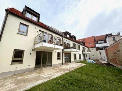 E & Co. - Ruhige und hochwertige 4-Zimmer Dachgeschosswohnung mit schöner Dachterrasse