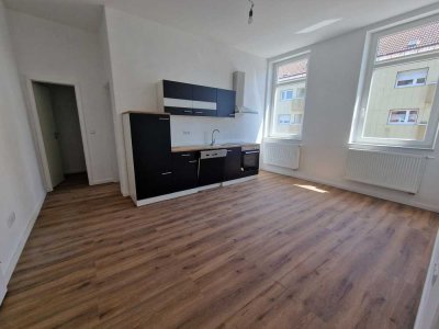 Zwölf neu renovierte Wohnungen mit Einbauküche zwischen 62 - 125 m²- teilweise vollmöbliert!