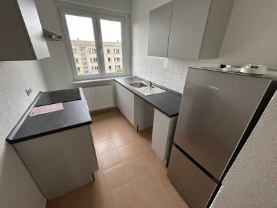 Helle 3-Zimmer-Wohnung mit Einbauküche!