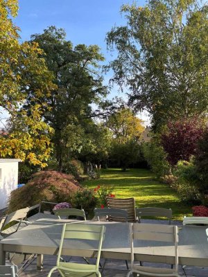 Doppelhaushälfte mit Garten in Berlin-Dahlem