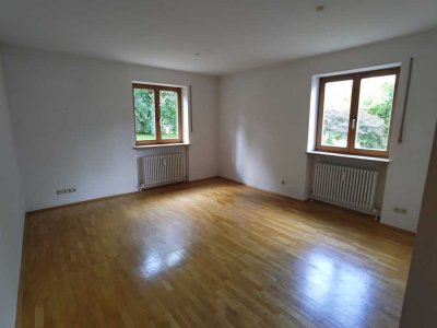 1,5-Zimmer-Souterrain-Wohnung