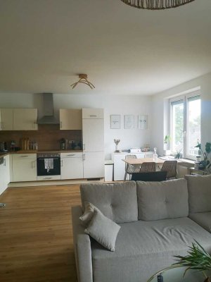 Schöne 2-Zimmer-Wohnung mit Einbauküche in Landshut