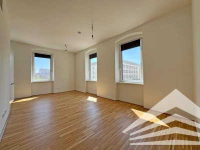 Revitalisierte 2 Zimmer-Altbauwohnung mit Küche - Nähe Herz Jesu Kirche