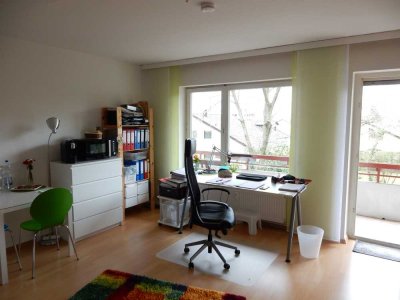 Helle 1-Zimmer-Wohnung mit Balkon und Einbauküche in Heidelberg